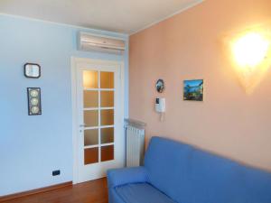 A seating area at Apartment Franco by Interhome