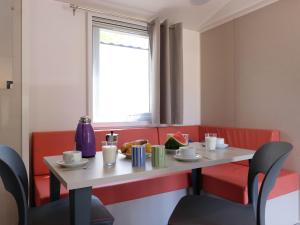 Posezení v ubytování Holiday Home Cisano & San Vito-3 by Interhome