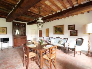 Gallery image of Apartment Loggetta by Interhome in Podere Caminino