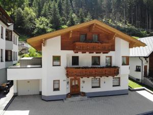 Budynek, w którym mieści się apartament