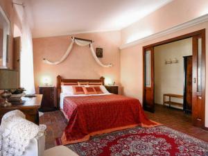 A bed or beds in a room at Apartment Appartamento Valle Verde by Interhome