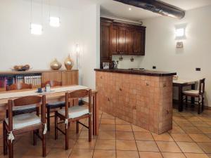 Εστιατόριο ή άλλο μέρος για φαγητό στο Apartment Lungolago by Interhome
