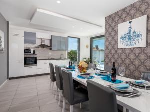 Fotografia z galérie ubytovania Apartment Albi by Interhome v destinácii Kostrena + 36 fotografií