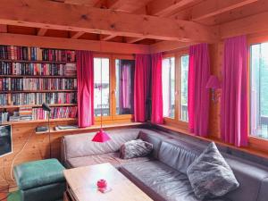 Gallery image of Chalet Le Cyclamen by Interhome in Champoussin