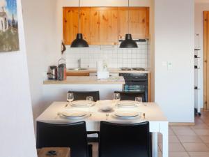 Kuchyň nebo kuchyňský kout v ubytování Apartment Hauts De Nendaz B K5 by Interhome + 23 fotografií