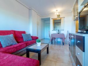 Kuchyň nebo kuchyňský kout v ubytování Apartment Jardines del Mar III - Marina d'Or-2 by Interhome
