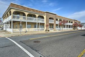 Wildwood Condo - Walk to Boardwalk and Beach!