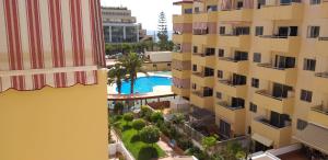 The swimming pool at or close to Beautiful 1 bedroom apartment Los Cristianos Los Angeles