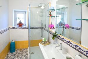 Salle de bains dans l'établissement Palazzo Pascal