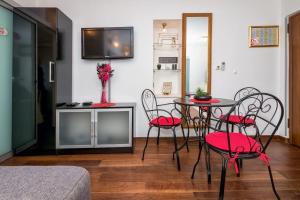 Una cocina o kitchenette en Central Luxury apartment Xenia