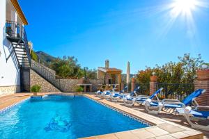 Gallery image of Casa del Valle con Piscina Privada in Alcaucín