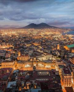 מבט מלמעלה על Napoli Forever