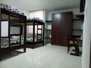Postel nebo postele na pokoji v ubytování Hotel Prestigio JC + 20 fotografií