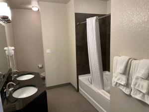LUXURY Condo in South Tampa