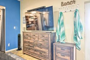 Imagen de la galería de Albuquerque Studio with Shared Pool and Fire Pit!, en Albuquerque