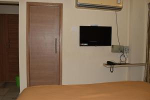 TV a/nebo společenská místnost v ubytování Hotel VPS Grand