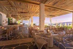 Sunrise Tucana Resort Grand Select餐厅或其他用餐的地方