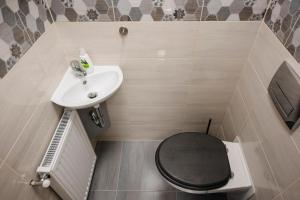 Kúpeľňa v ubytovaní Jacks's Home apartman - free parking
