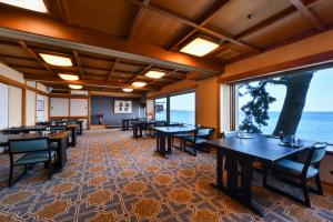 מסעדה או מקום אחר לאכול בו ב-Hokkawa Onsen Hotel