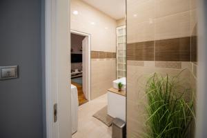Kúpeľňa v ubytovaní Jacks's Home apartman - free parking + 37 fotografií