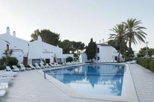 Gallery image of Aparthotel FLORA PARK & AQUAROCK in Cala en Bosc