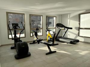 Apartamentos Cordial Magec Taurito的健身中心和/或健身设施
