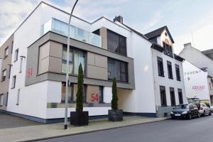 Photo de la galerie de l'établissement NEU - gemütliches und modernes Apartment mit Stellplatz, à Coblence