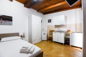 Köök või kööginurk majutusasutuses B&B Macchia Mediterranea