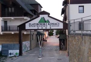 a sign for a karlsteen kompotent kompotent manuscriptinaryinary at Apartman Grk 5 in Zlatibor