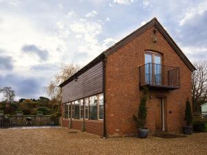 Gallery image of Granary at Rectory Farm in Wolford