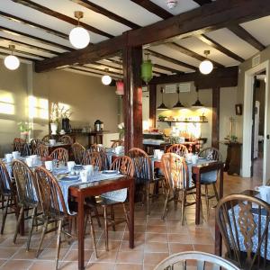 Restoran ili drugo mesto za obedovanje u objektu Hotell Hamngatan 27