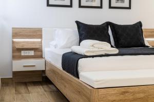Una cama o camas en una habitación de Stipa luxury apartment