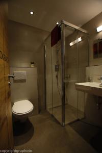Haus Stockibachにあるバスルーム