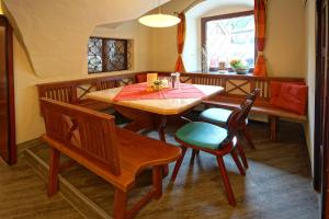 Posezení v ubytování Hotel Restaurant DAS RÖSSL