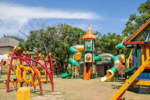 Sân chơi trẻ em tại Villaggio Marinella DIRETTAMENTE sul mare