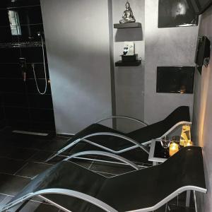 TV a/nebo společenská místnost v ubytování Apartmány Klárka