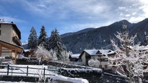 Nespecifikovaný výhled na hory nebo výhled na hory při pohledu z bed and breakfast