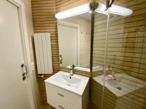 A bathroom at PROBER_ENCAMP