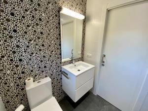 A bathroom at PROBER_ENCAMP
