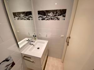 A bathroom at PROBER_ENCAMP