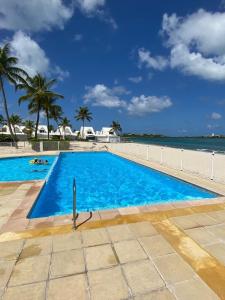 Bazén v ubytování Bora Bora Condo nebo v jeho okolí