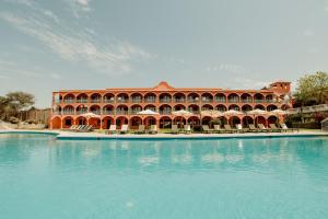 Bazén v ubytování Hacienda San Juan Resort nebo v jeho okolí