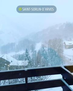 Gallery image of Appartement Plein Sud Cosy 6 personnes très bien équipé ,Vue splendide, Terrasse, Spacieux,Bien situé, Randonnées,Ski in Saint-Sorlin-dʼArves