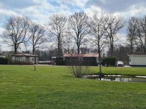 Gallery image of Detached chalet on a holiday park with two terraces, near Alkmaar in Hensbroek