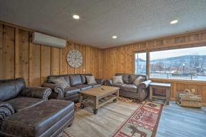 レイク・ジョージにあるFamily-Friendly Retreat Walk to Lake George!のギャラリーの写真