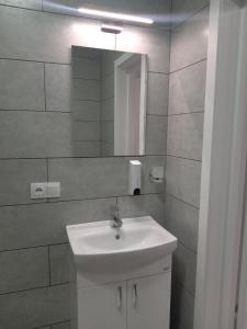 Ένα μπάνιο στο New Apartments VIP 3