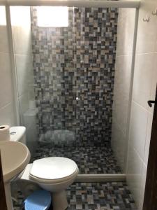Bilik mandi di Hostel Limão Doce +28 gambar