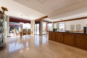 Fotografie z fotogalerie ubytování Sunset Villa v destinaci La Playa de Tauro + 20 fotografií