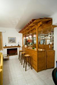 Lounge nebo bar v ubytování Hotel Aidipsos