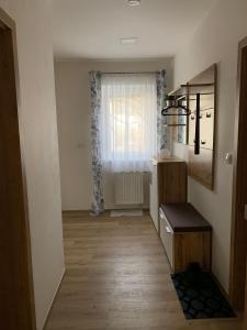 Postel nebo postele na pokoji v ubytování Apartmán s vyhlídkou